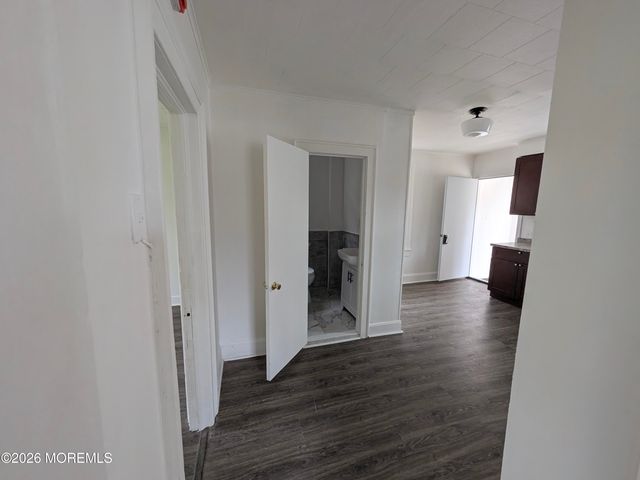 121 Kossuth Street 1, Somerset, NJ 08873