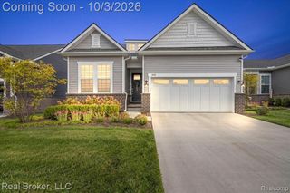 1636 Landings Lane, Milford, MI 48381