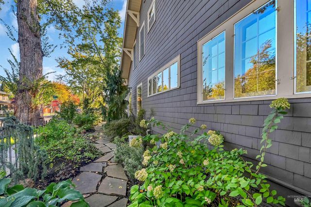 1019 N 9th St, Boise, ID 83702