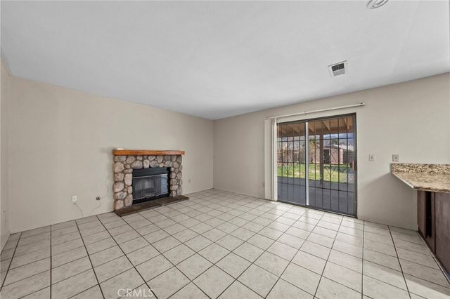 580 Wimbledon, San Jacinto, CA 92583