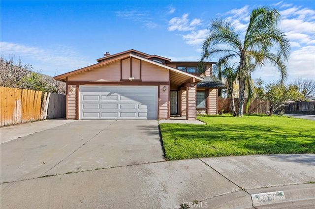 580 Wimbledon, San Jacinto, CA 92583