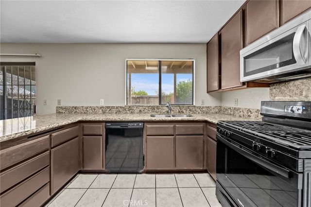 580 Wimbledon, San Jacinto, CA 92583