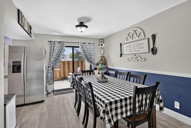 124 Wimbledon Lake Drive, Plantation, FL 33324