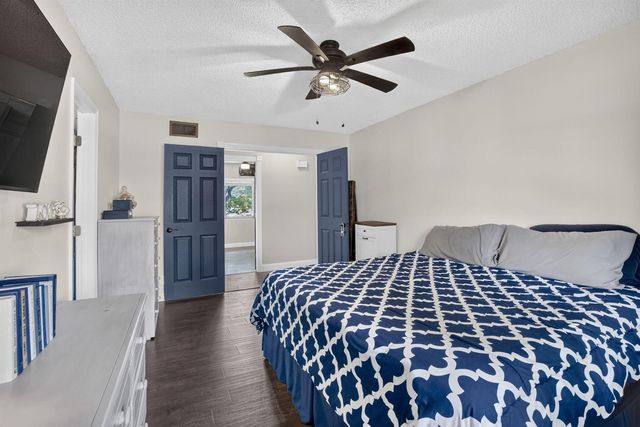 124 Wimbledon Lake Drive, Plantation, FL 33324
