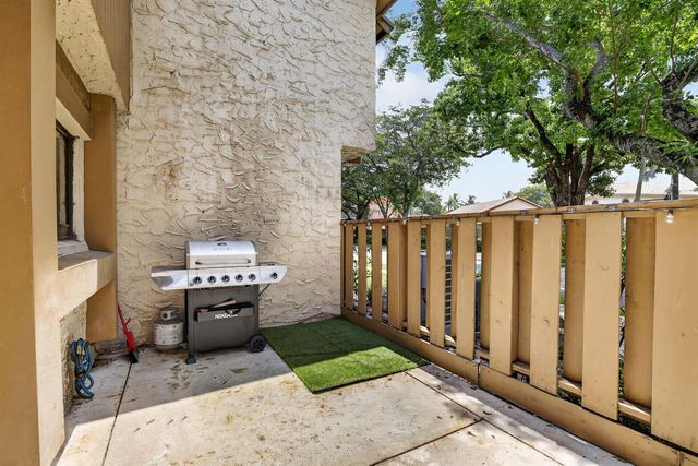 124 Wimbledon Lake Drive, Plantation, FL 33324