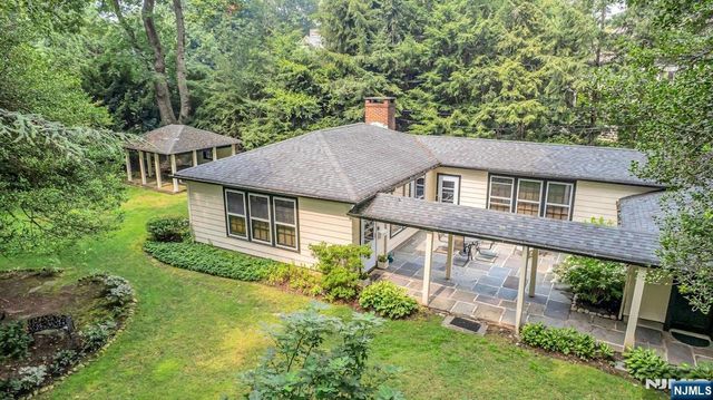 82 Winsor, Glen Ridge, NJ 07028