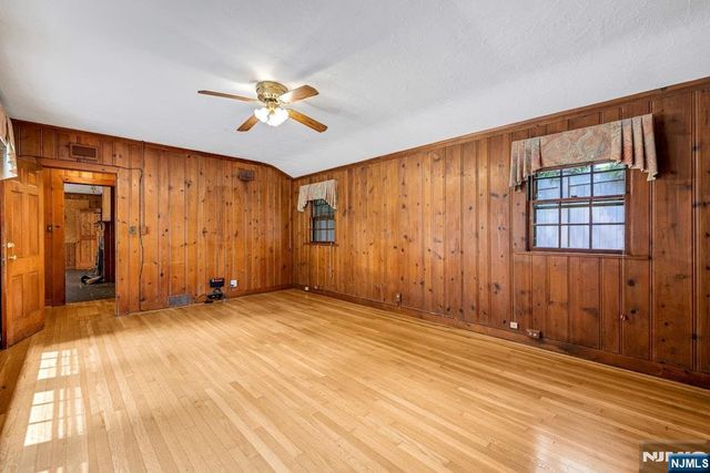 82 Winsor, Glen Ridge, NJ 07028