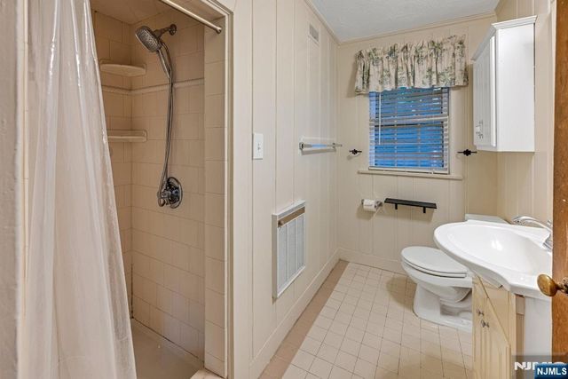 82 Winsor, Glen Ridge, NJ 07028