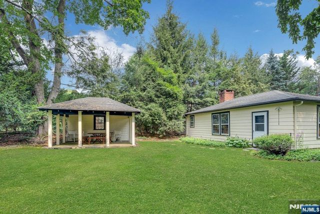 82 Winsor, Glen Ridge, NJ 07028