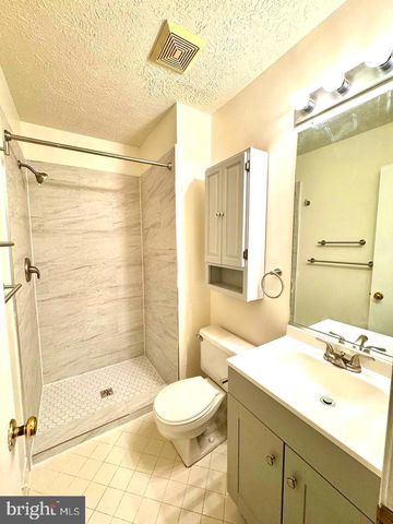 7719 ORA CT, Greenbelt, MD 20770