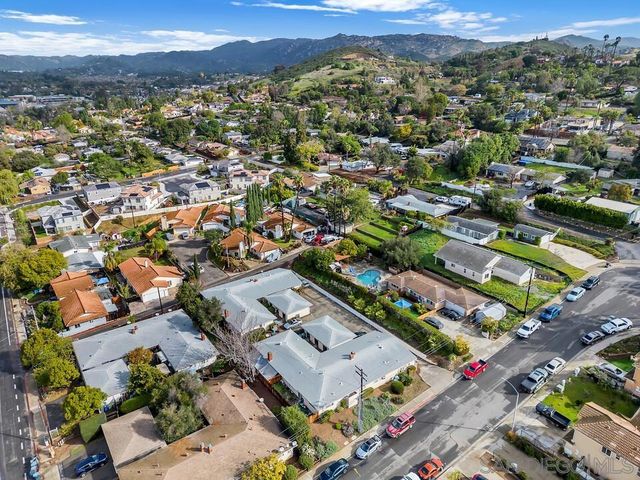 122 Trellis Lane, Escondido, CA 92026