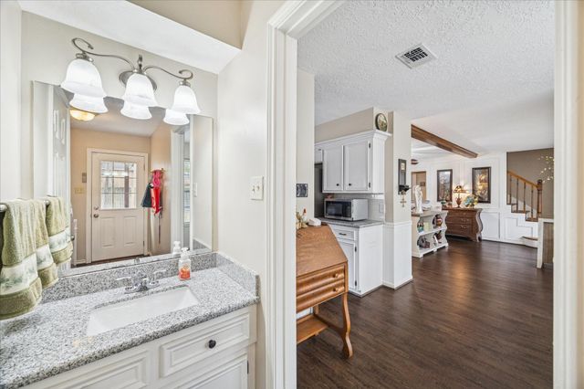 3506 Lost Lake Drive, Kingwood, TX 77339