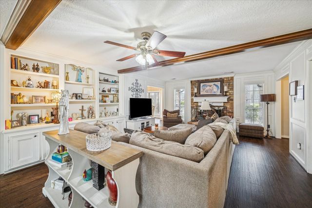 3506 Lost Lake Drive, Kingwood, TX 77339