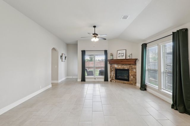 8704 White Rock Lane, Denton, TX 76226