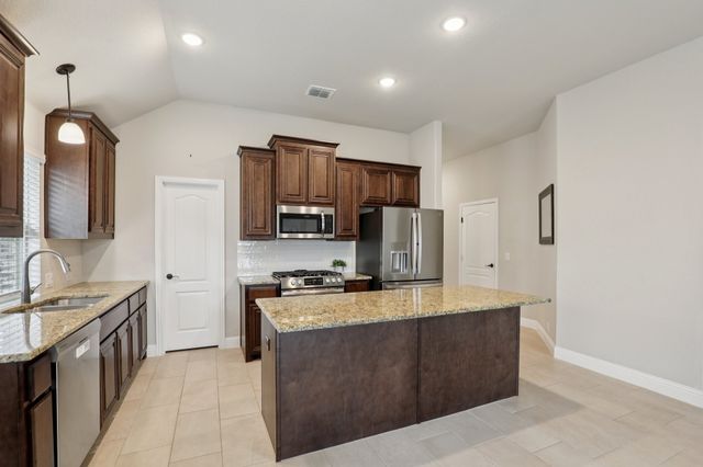 8704 White Rock Lane, Denton, TX 76226