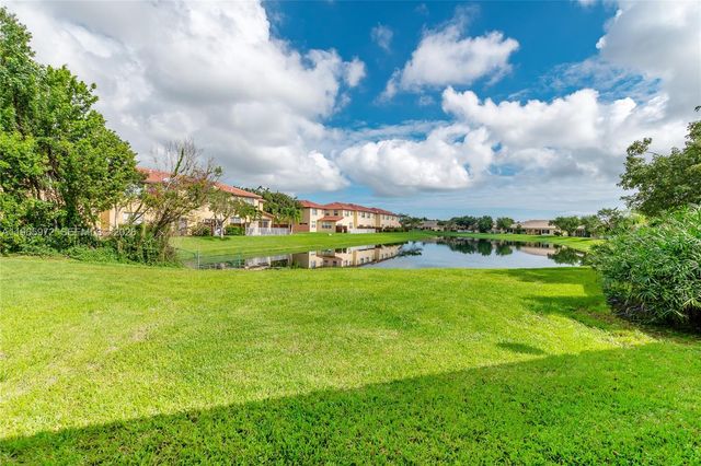 1207 NE 32nd Ter 1207, Homestead, FL 33033