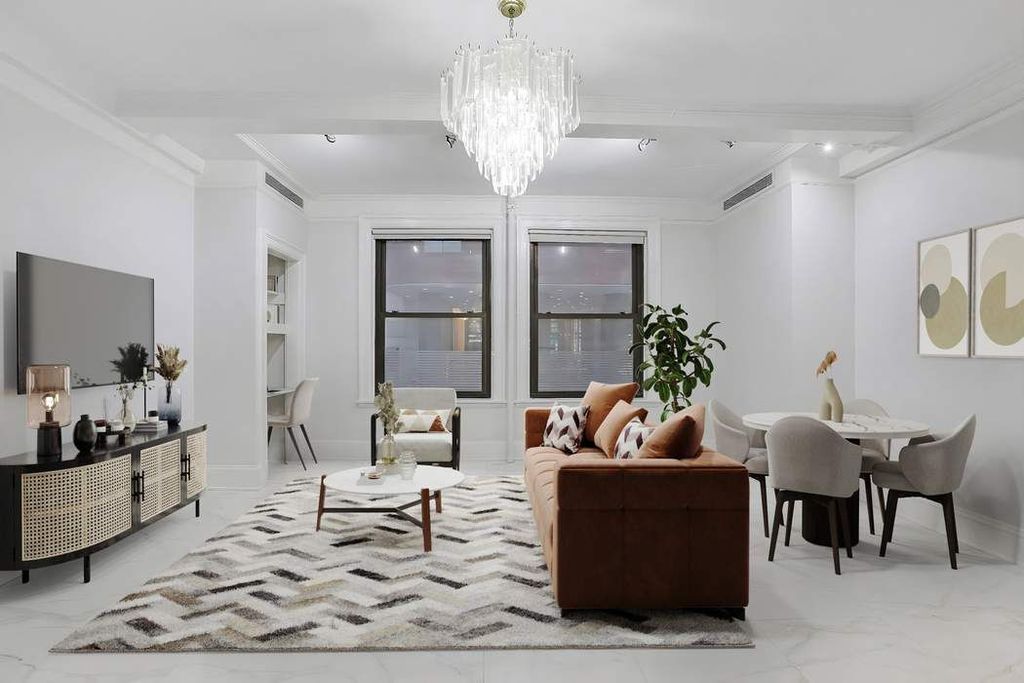 212 E 48th St Apt 2B, New York City, NY 10017