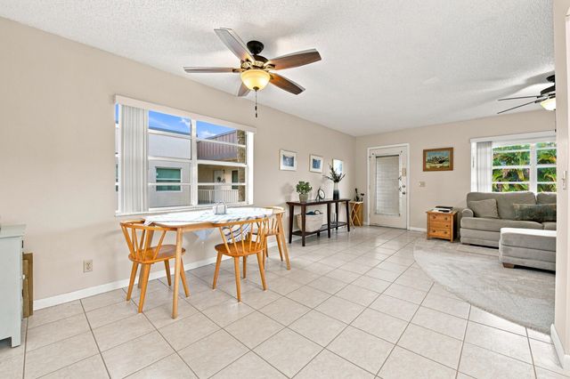 479 Burgundy J, Delray Beach, FL 33484