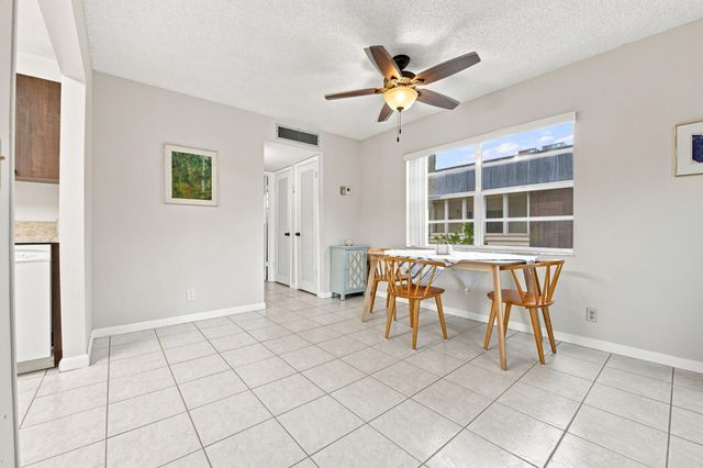 479 Burgundy J, Delray Beach, FL 33484