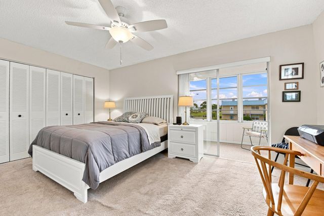 479 Burgundy J, Delray Beach, FL 33484