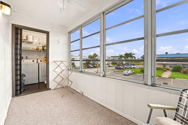 479 Burgundy J, Delray Beach, FL 33484