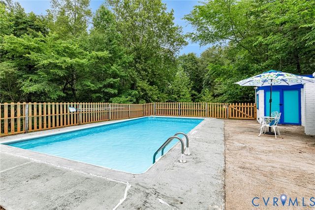 4400 Three Bridge Rd, Powhatan, VA 23139
