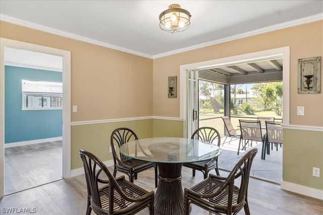 4216 SE 1st CT, Cape Coral, FL 33904