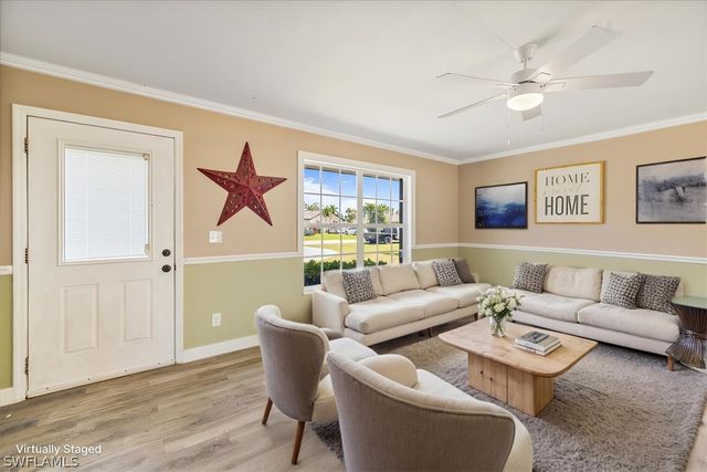 4216 SE 1st CT, Cape Coral, FL 33904