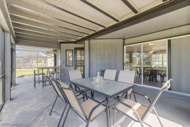 4216 SE 1st CT, Cape Coral, FL 33904