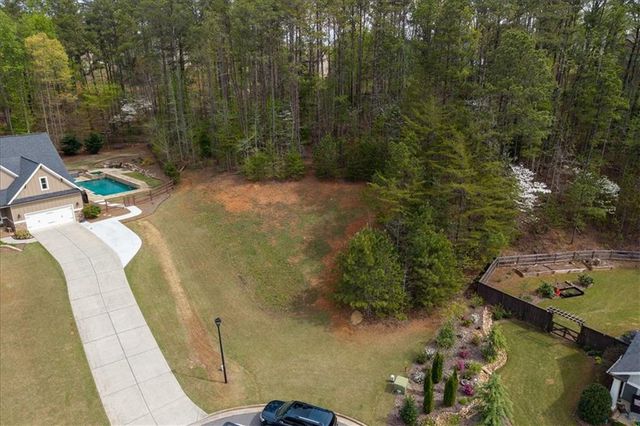 18 Pinoak Trail SE, Cartersville, GA 30121