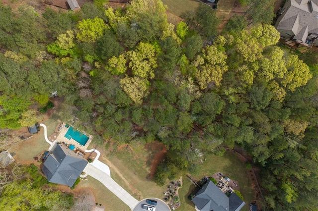 18 Pinoak Trail SE, Cartersville, GA 30121