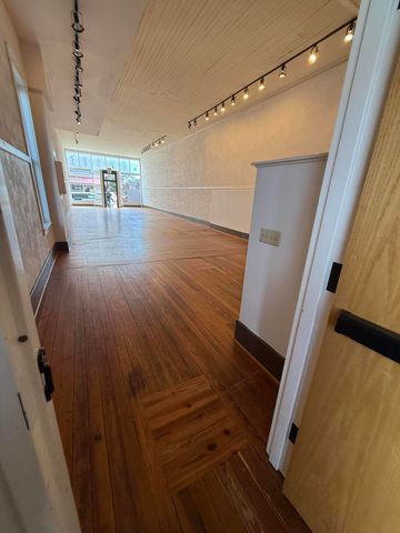 120 S Main Street, Harrodsburg, KY 40330