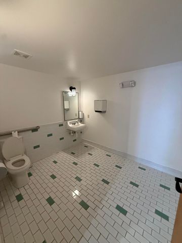 120 S Main Street, Harrodsburg, KY 40330