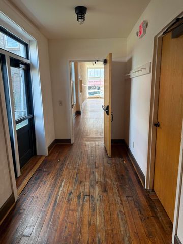 120 S Main Street, Harrodsburg, KY 40330