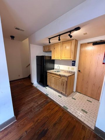 120 S Main Street, Harrodsburg, KY 40330