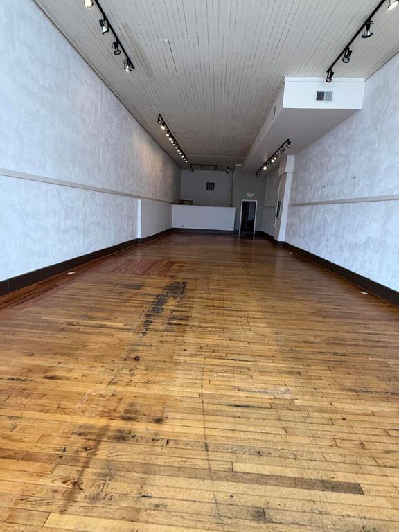 120 S Main Street, Harrodsburg, KY 40330