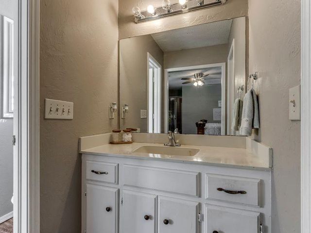 8816 Dena Lane, Oklahoma City, OK 73132