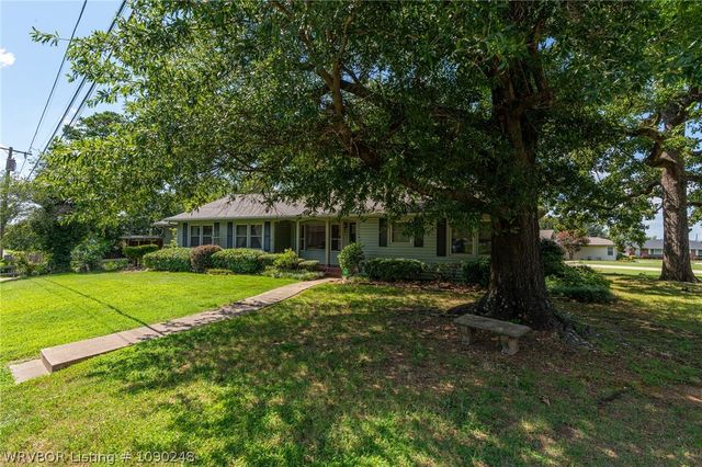 2323 S V Street, Fort Smith, AR 72901