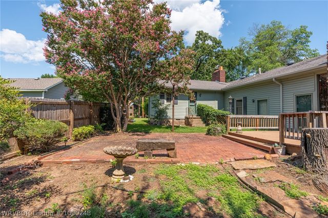 2323 S V Street, Fort Smith, AR 72901