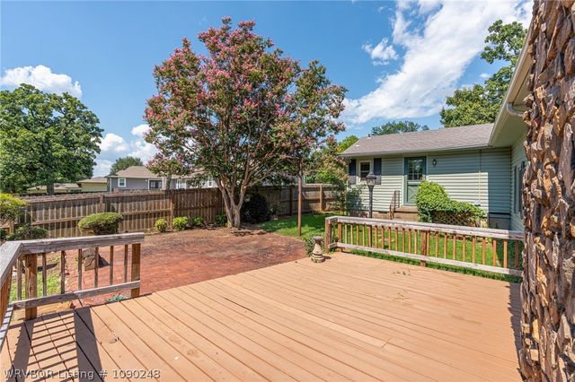 2323 S V Street, Fort Smith, AR 72901