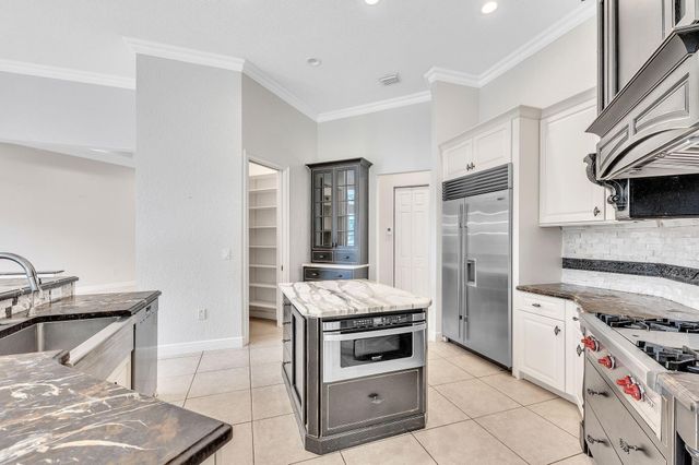 9651 Savona Winds Drive, Delray Beach, FL 33446