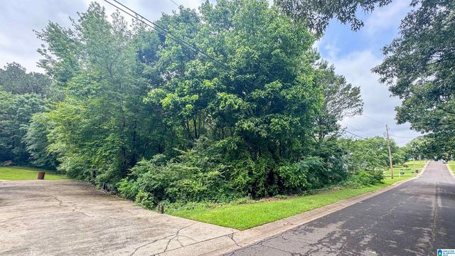 4286 GREENLEAF DRIVE, Bessemer, AL 35020