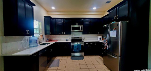 1121 N Oak, Pearsall, TX 78061