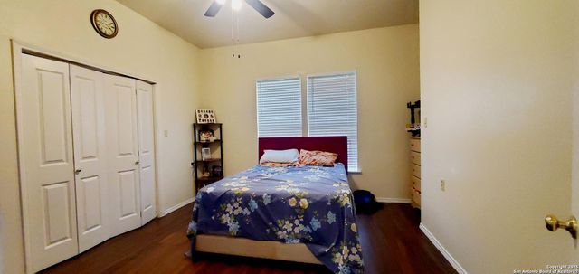 1121 N Oak, Pearsall, TX 78061