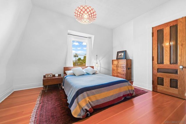 1930 30Th St, San Diego, CA 92102