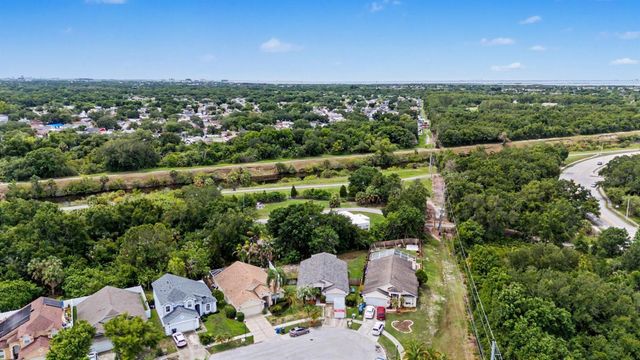 10238 CHARLESTON CORNER ROAD, Tampa, FL 33635