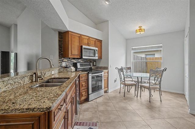 10238 CHARLESTON CORNER ROAD, Tampa, FL 33635