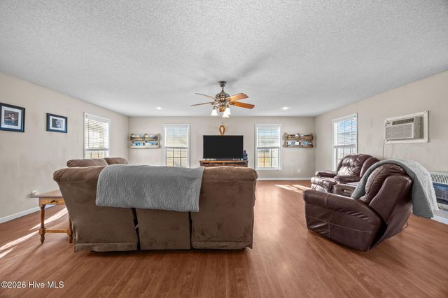 1635 Horse Pen Swamp Road, Washington, NC 27889