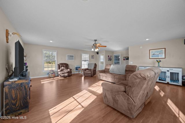 1635 Horse Pen Swamp Road, Washington, NC 27889