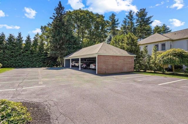 221 Worcester Lane 6, Waltham, MA 02451